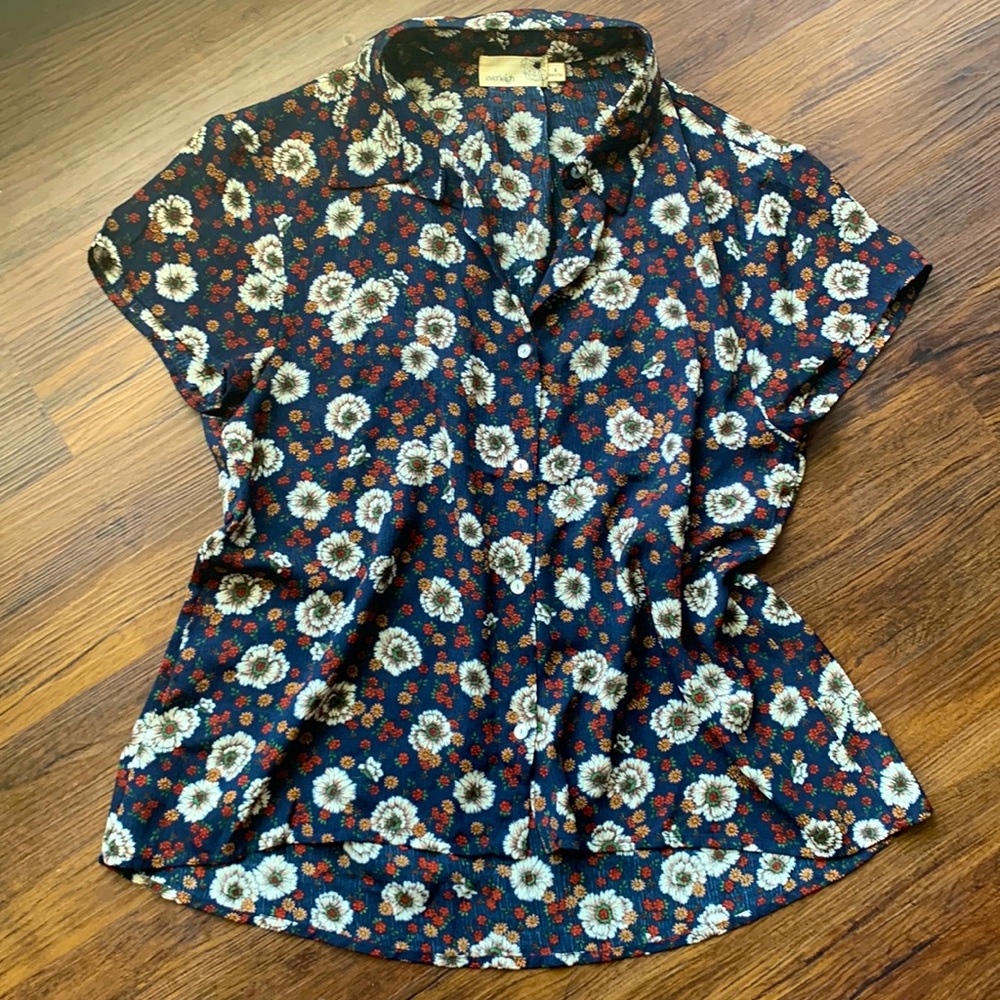 everleigh floral button-up blouse